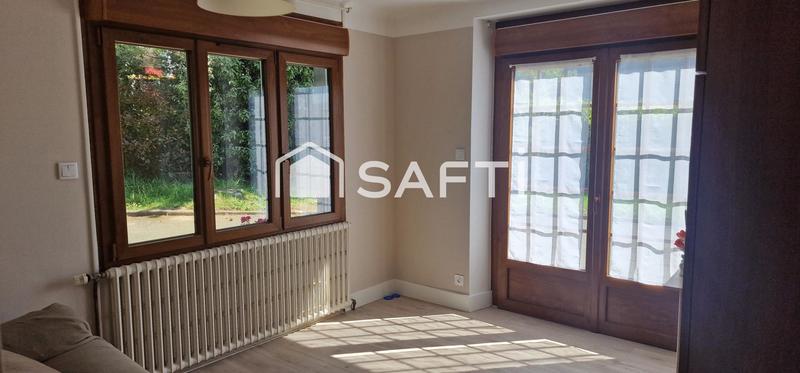 Maison - 180 m² - 8 pièces