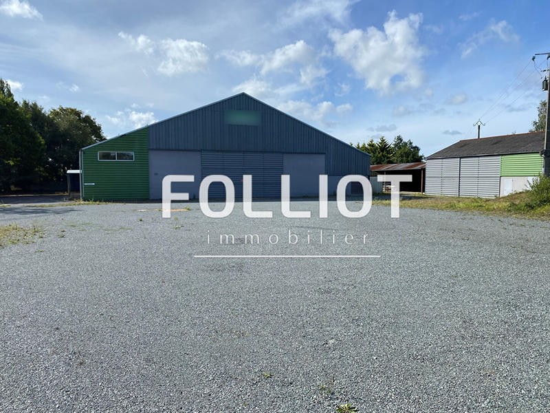 Local d'activité / Entrepôt - 1 700 m²