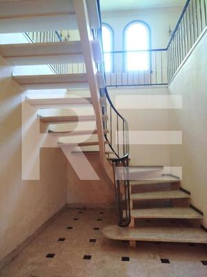 Maison - 184 m² - 7 pièces