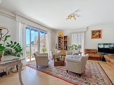 Appartement - 81 m² - 3 pièces