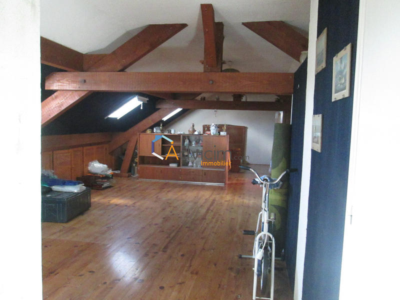 Maison - 140 m² - 6 pièces