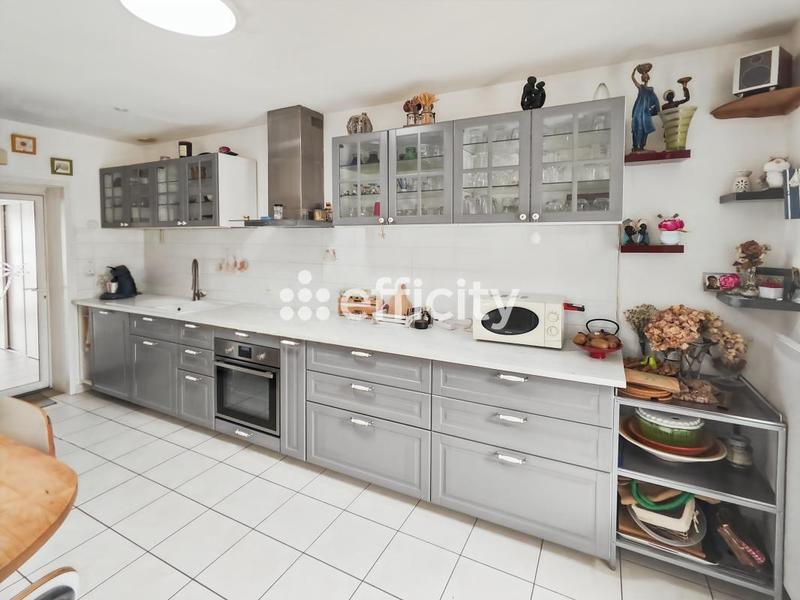 Pavillon - 93 m² - 4 pièces