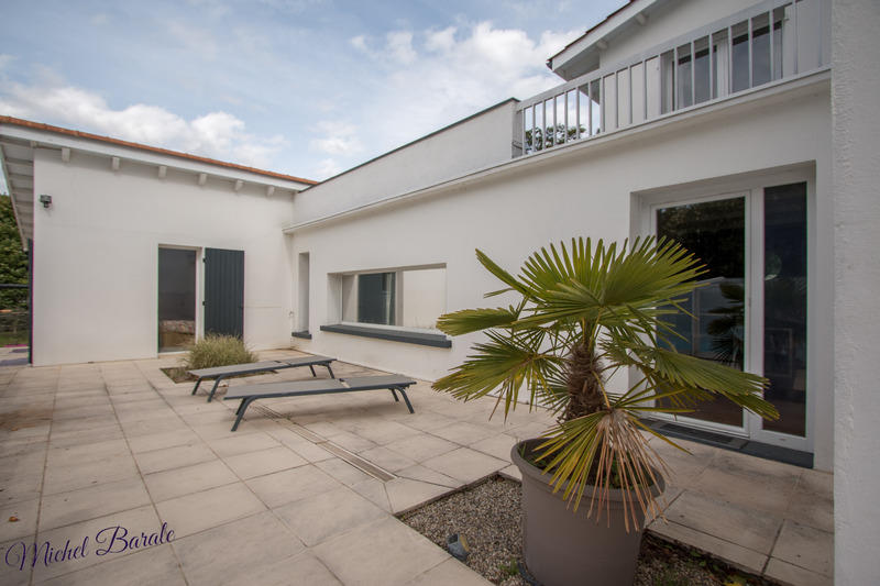 Maison - 197 m² - 6 pièces