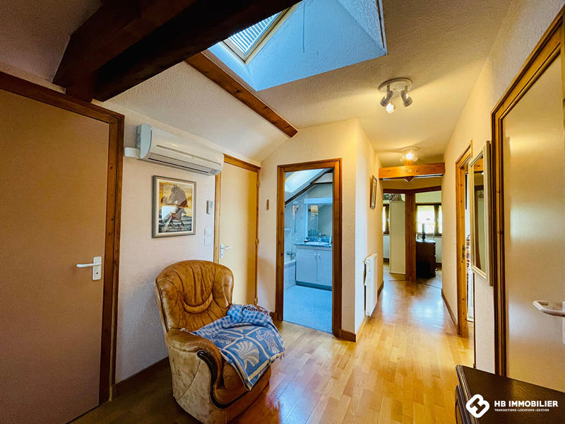 Maison - 196 m² - 11 pièces