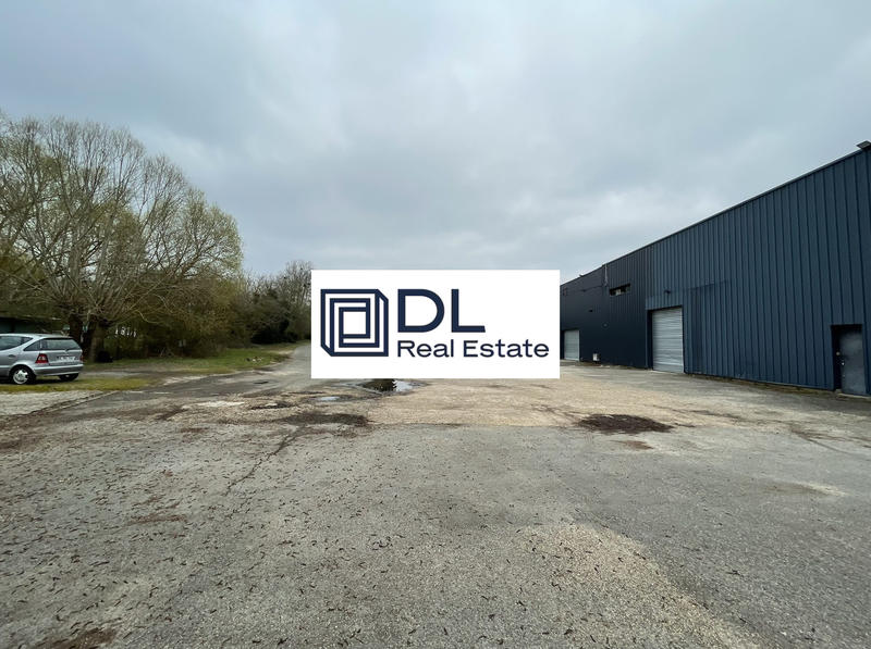 Entrepôt - 1 000 m²