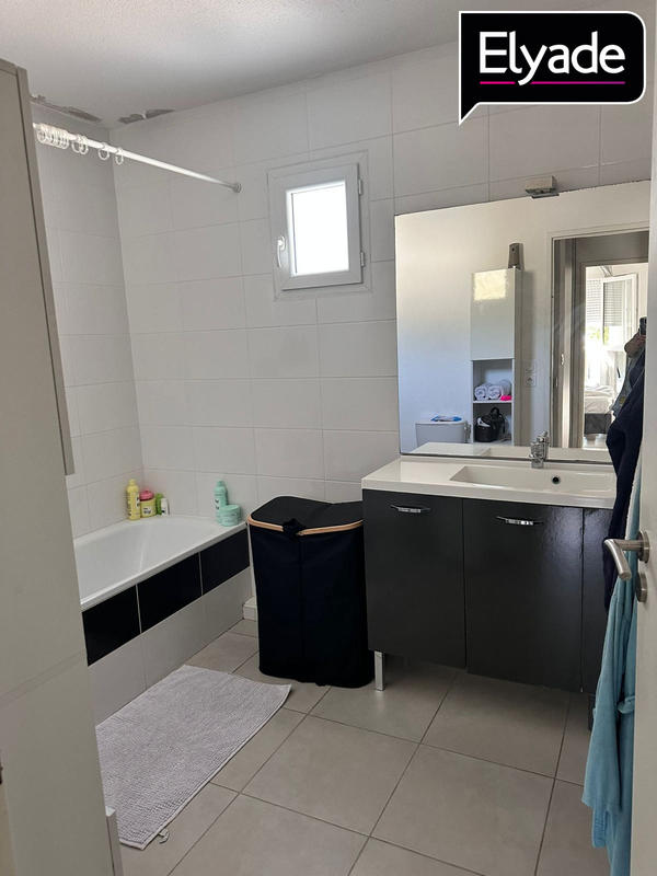 Maison - 88 m² - 4 pièces