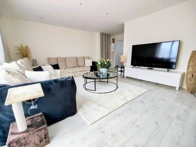 Appartement - 75 m² - 5 pièces