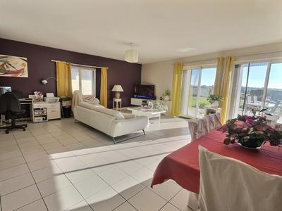 Maison de village - 151 m² - 4 pièces