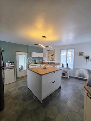 Maison - 190 m² - 6 pièces