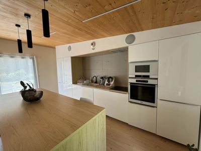 Maison - 170 m² - 7 pièces