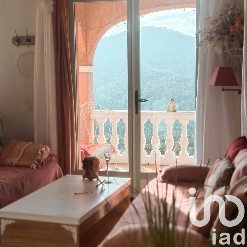 Maison - 260 m² - 7 pièces