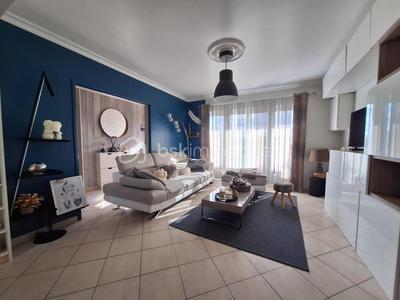 Maison traditionnelle - 109 m² - 4 pièces