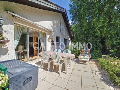 Maison - 200 m² - 8 pièces