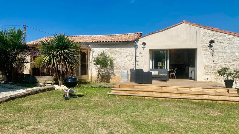 Maison - 200 m² - 7 pièces