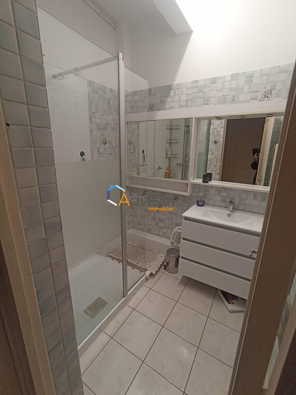 Appartement - 92 m² - 3 pièces