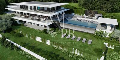 Maison - 600 m² - 7 pièces