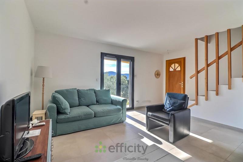 Maison - 250 m² - 9 pièces