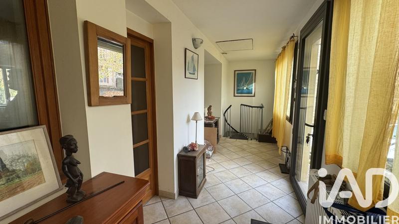 Maison - 192 m² - 5 pièces