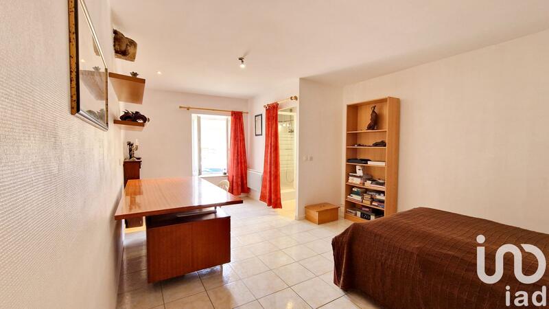 Maison - 266 m² - 6 pièces