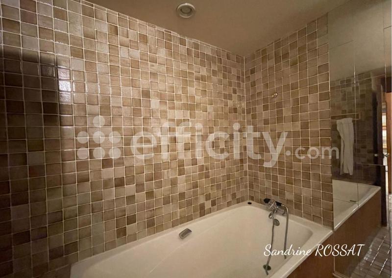 Appartement - 87 m² - 3 pièces