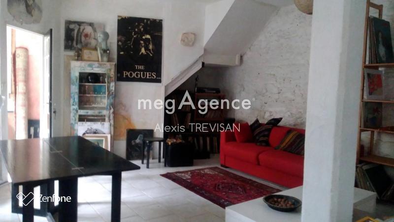 Maison - 225 m² - 11 pièces