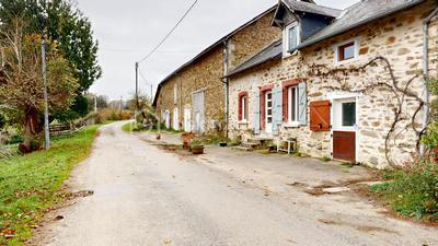 Maison - 97 m² - 5 pièces