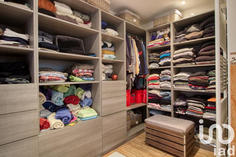 Maison - 200 m² - 8 pièces