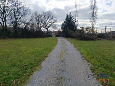 Terrain constructible - 2 603 m²