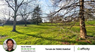 Terrain - 700 m²