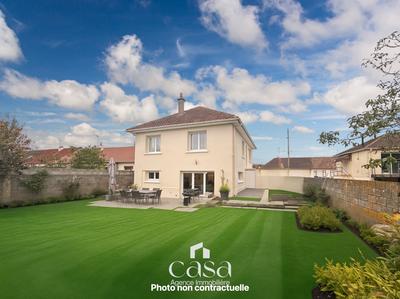 Maison - 136 m² - 7 pièces