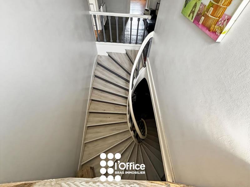 Maison de maîtres - 261 m² - 7 pièces