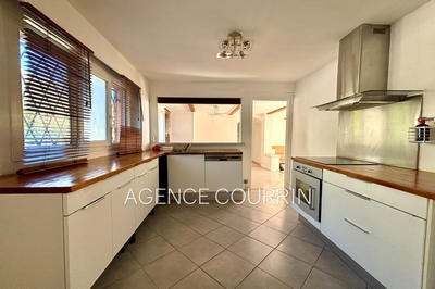 Appartement - 83 m² - 3 pièces