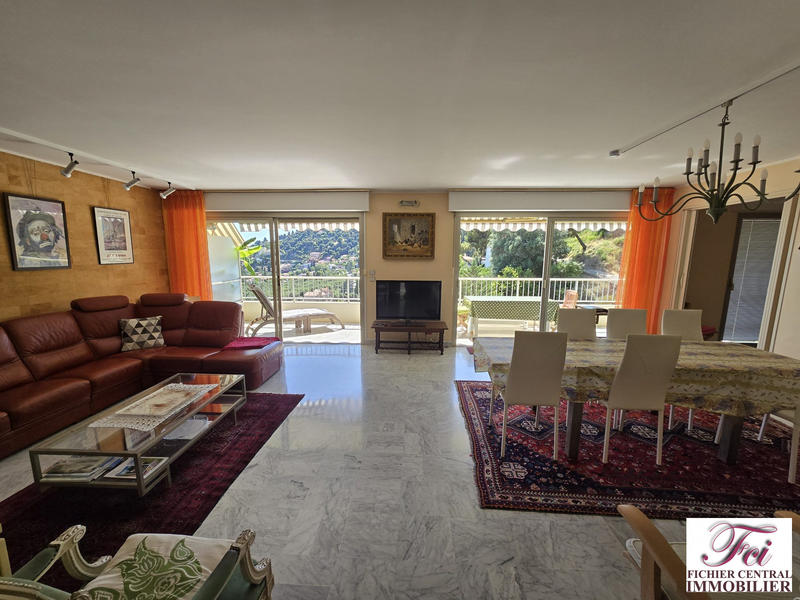 Appartement - 99 m² - 4 pièces