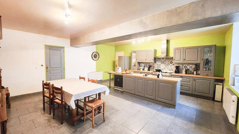 Maison - 160 m² - 5 pièces