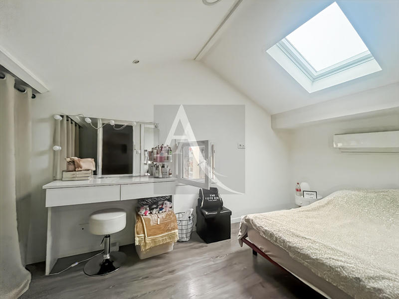 Maison - 110 m² - 6 pièces