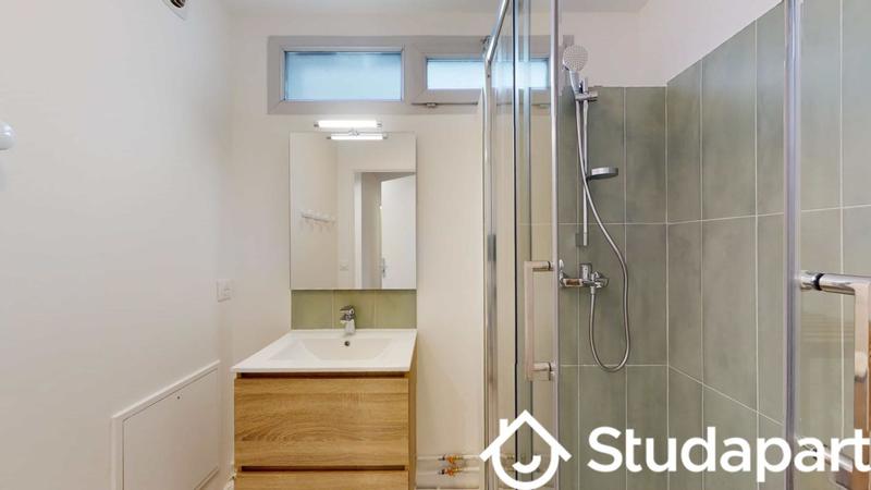 Chambre - 9 m² - 1 pièce