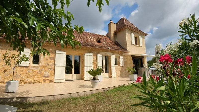 Maison en pierre - 140 m² - 6 pièces