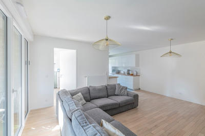 Appartement - 82 m² - 4 pièces