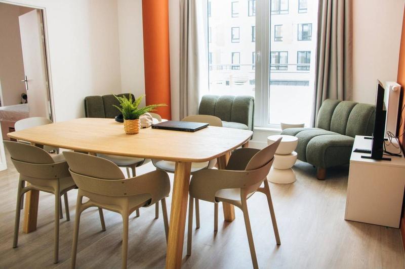 Chambre - 21 m² - 4 pièces