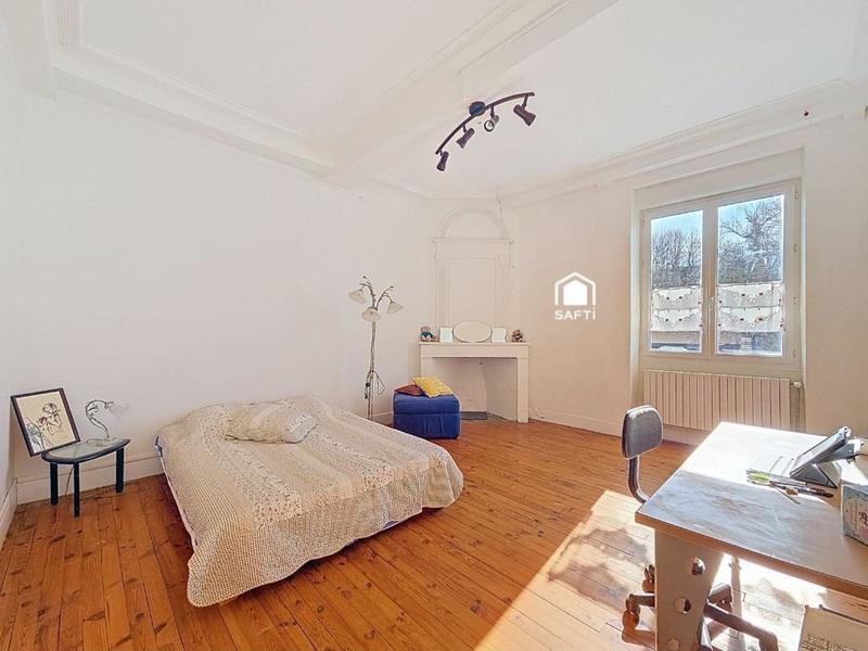 Bastide - 250 m² - 7 pièces