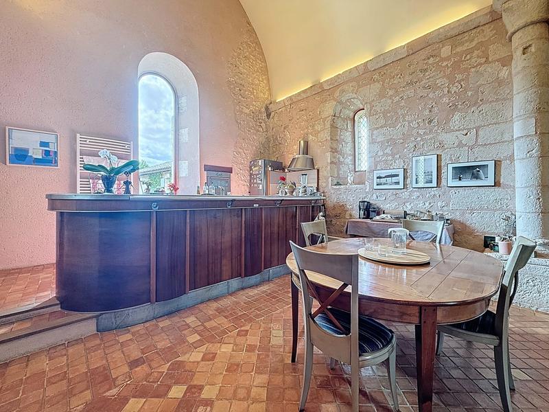 Maison - 180 m² - 4 pièces