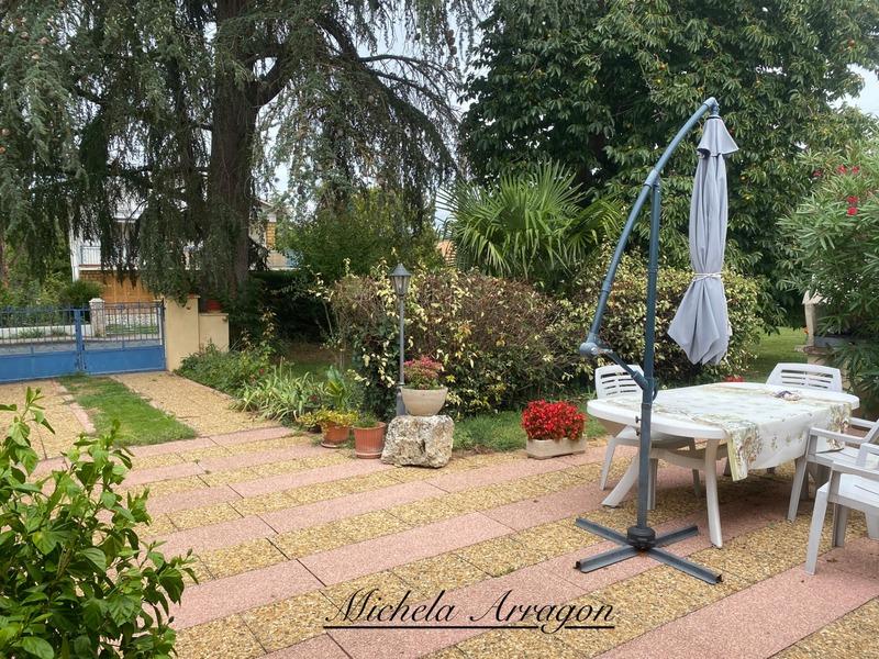 Propriété - 365 m² - 13 pièces