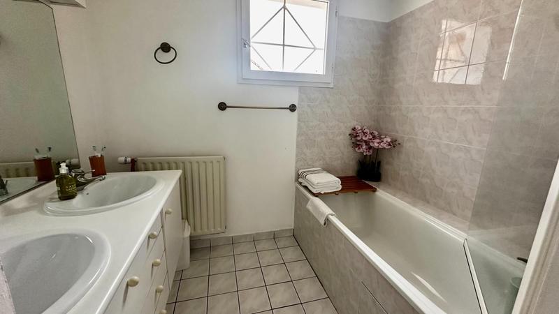 Maison - 172 m² - 7 pièces