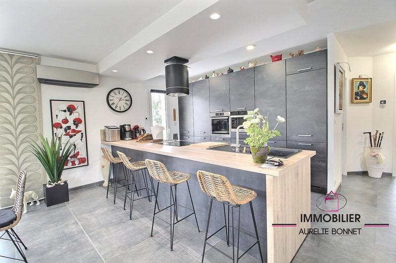 Maison contemporaine - 117 m² - 6 pièces