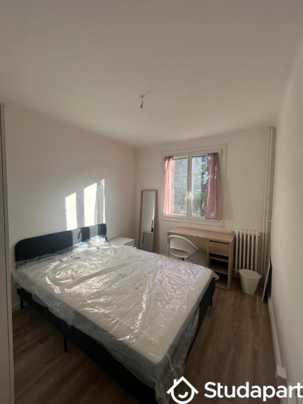 Chambre - 10 m² - 1 pièce