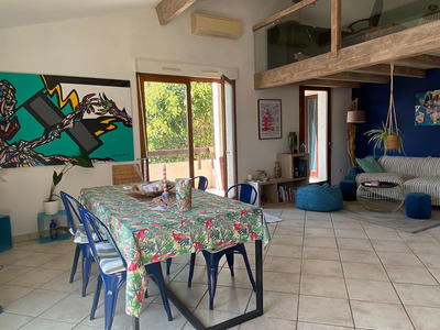 Appartement - 89 m² - 3 pièces