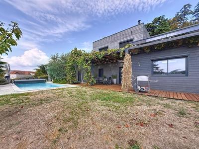 Maison - 139 m² - 4 pièces