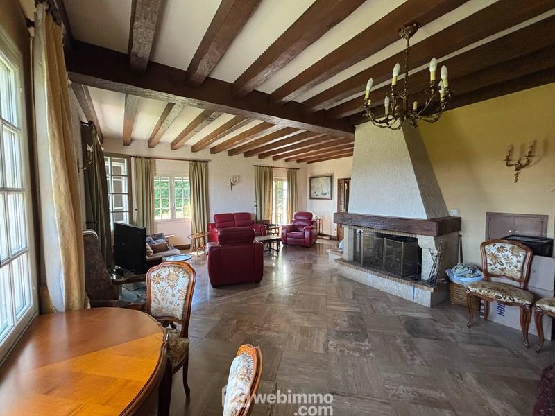 Maison - 181 m² - 7 pièces