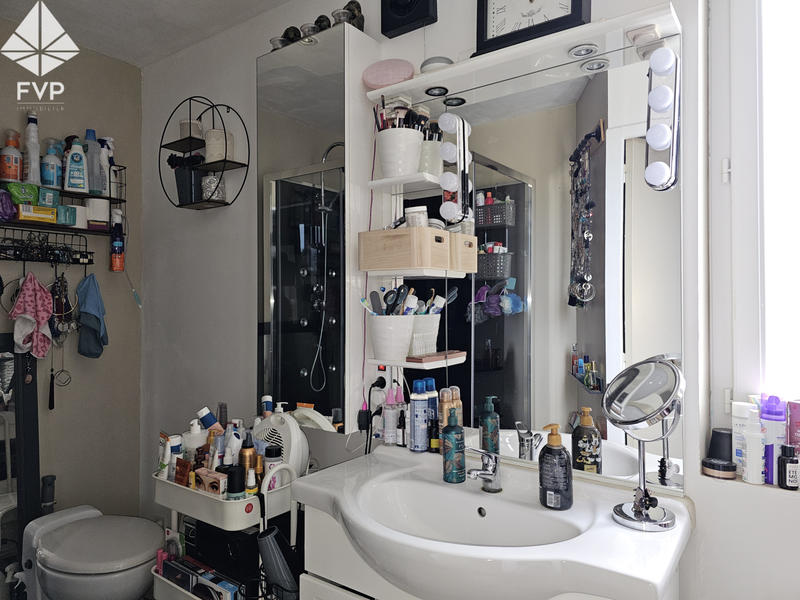 Propriété - 213 m² - 10 pièces