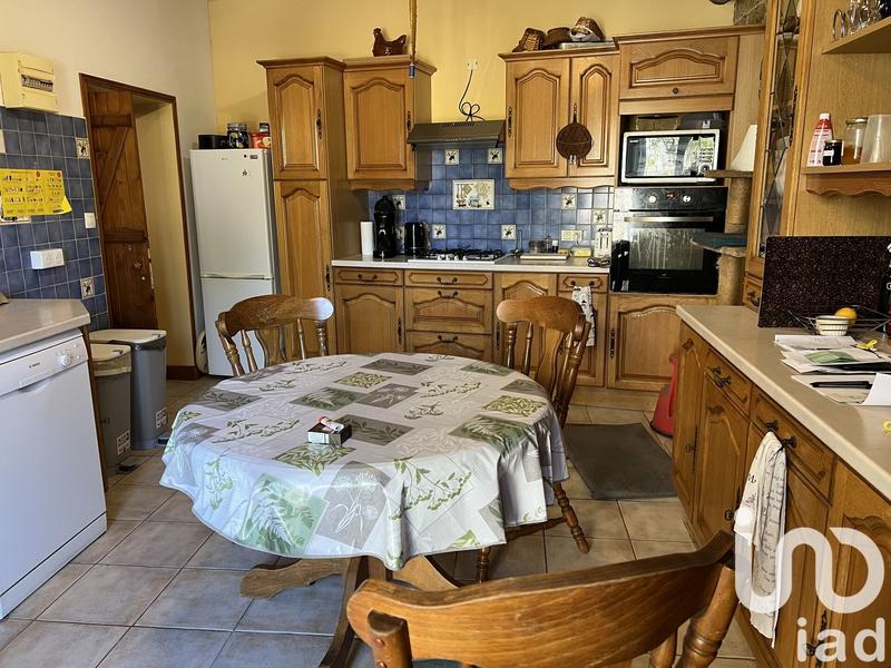 Maison - 237 m² - 11 pièces